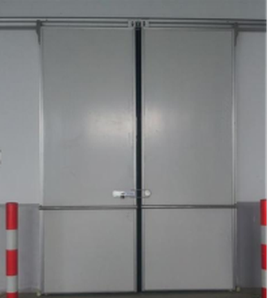 Sliding cold storage door Sliding cold storage door